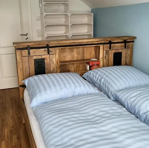 Seehaus Pippa Mit Sauna And Whirlpool Direkt Am Mücheln