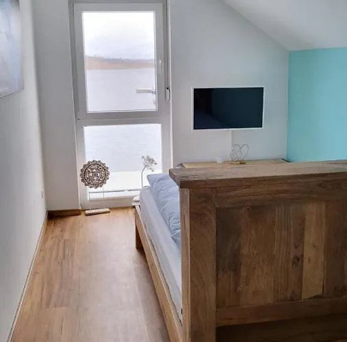 Seehaus Pippa Mit Sauna And Whirlpool Direkt Am Mücheln